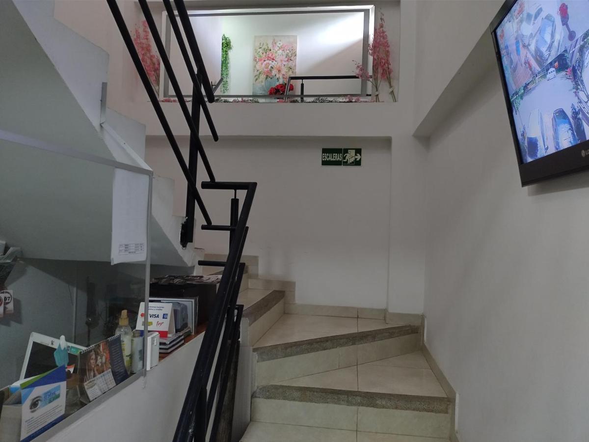 Hotel Plaza Centro Florencia  Exterior photo