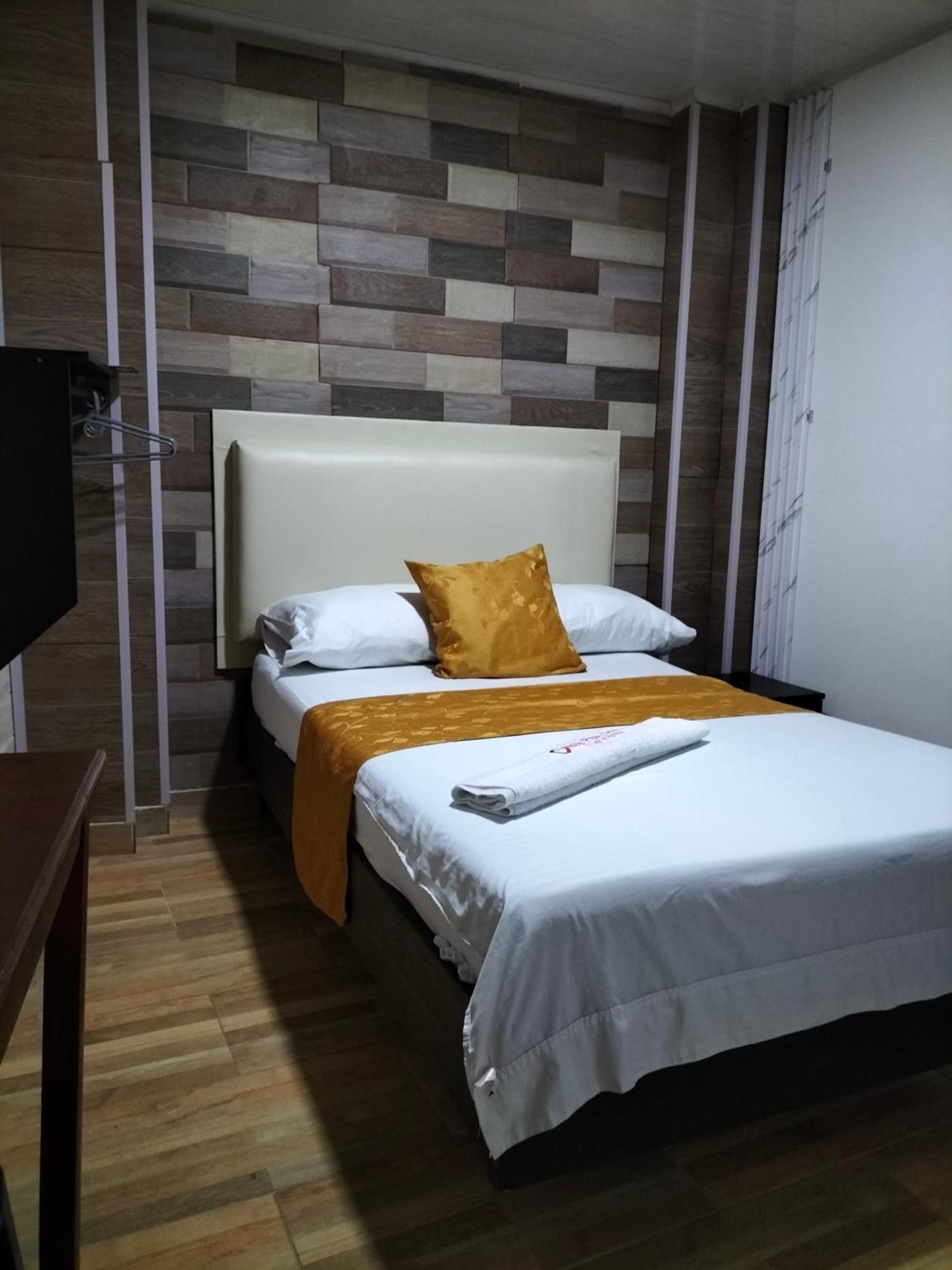 Hotel Plaza Centro Florencia  Exterior photo